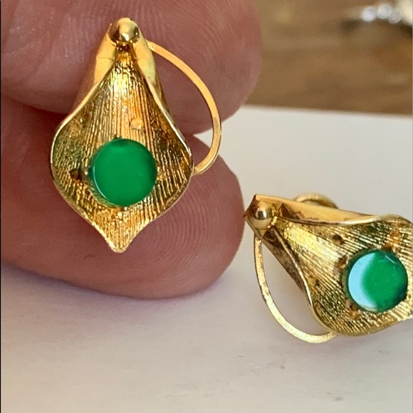 12K Gold Filled screw back Jade Green earnings